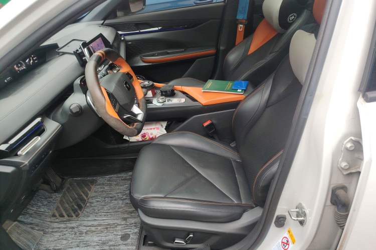 Used Changan UNI-V 2022 1.5T Smart Navigation Version