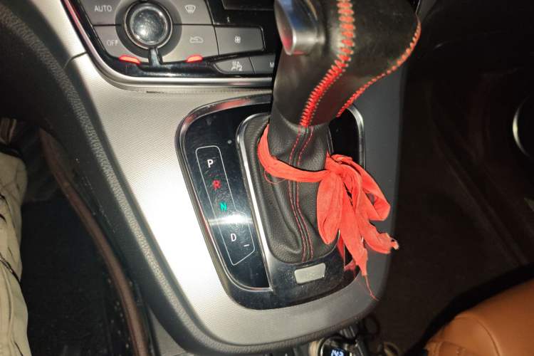 Used Haval H6 2015 Sport Edition 1.5T Automatic Two-Wheel Drive Luxury Model