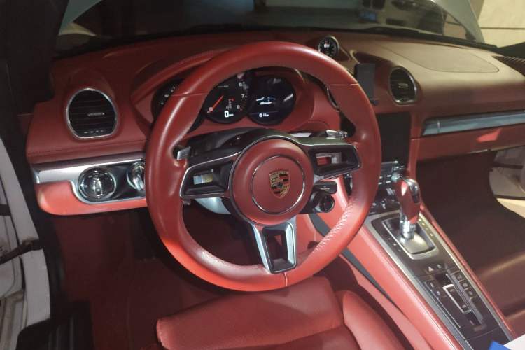 Used Porsche 718 2020 Boxster 2.0T
