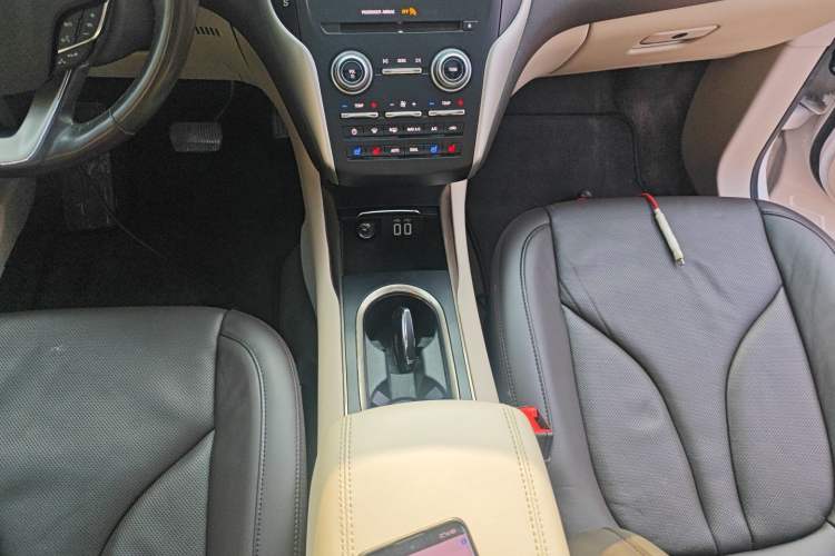 Used Lincoln MKC 2018 2.0T Four-Wheel Drive Zunya Edition