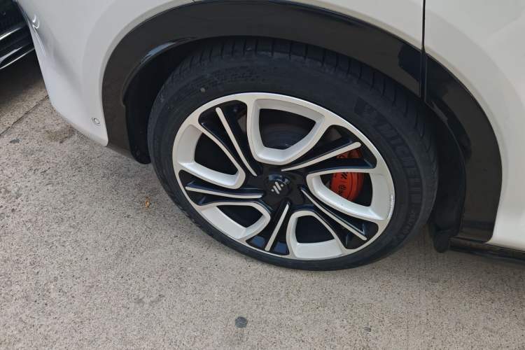 Used IM LS7 2023 90 kWh Elite Rear-Drive Version