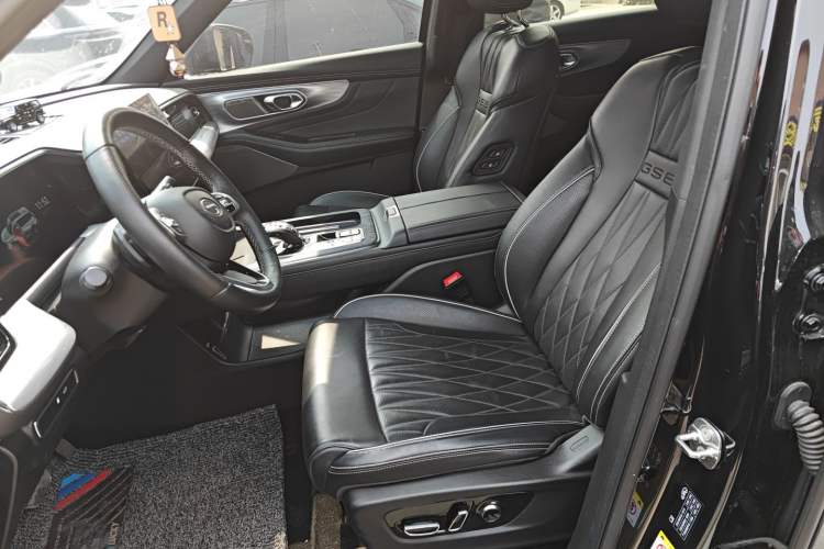 Used GAC Trumpchi GS8 2022 LINGHANG Series 2.0 TGDI Two-Wheel-Drive Luxury Edition (7 Seats) Left Front Seat