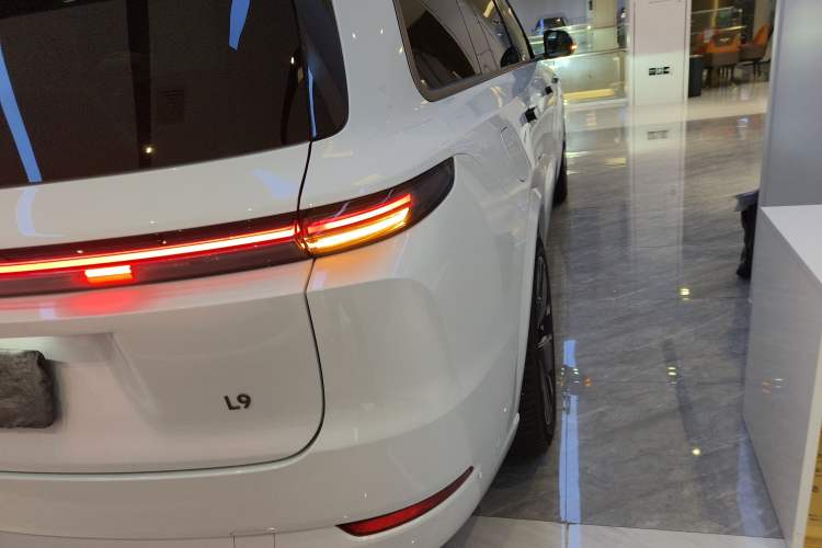 Used Li Auto L9 2025 Ultra Smart Refreshed Edition
