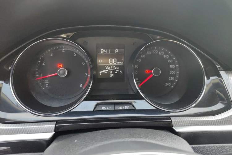 Used Volkswagen Bora 2016 1.6L Automatic Comfort Model Odometer Close Up