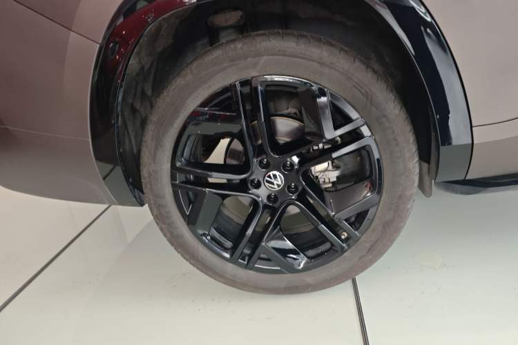 Used Volkswagen Teramont 2025 Tiguan Pro 450TSI Four-Wheel Drive Summit Edition Right Rear Wheel Hub