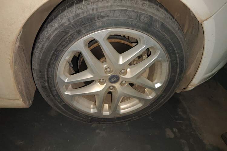 Used Ford Mondeo 2013 1.5L GTDi180 Fashion Edition Right Front Wheel Hub