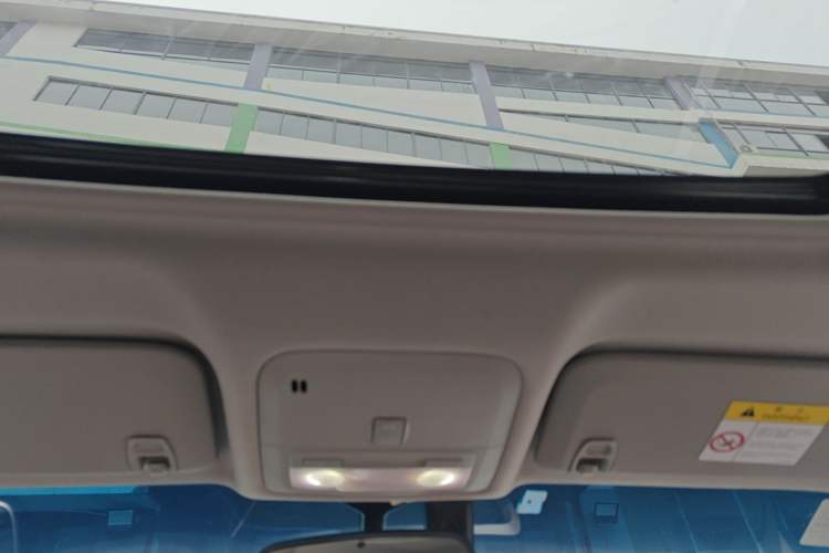 Used Buick GT 2019 18T Automatic Connected Elite Model China V Standard Headliner