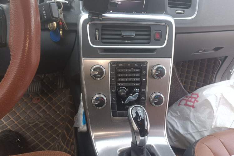 Used Volvo S60 2017 S60L T3 Smart Upgrade Edition
