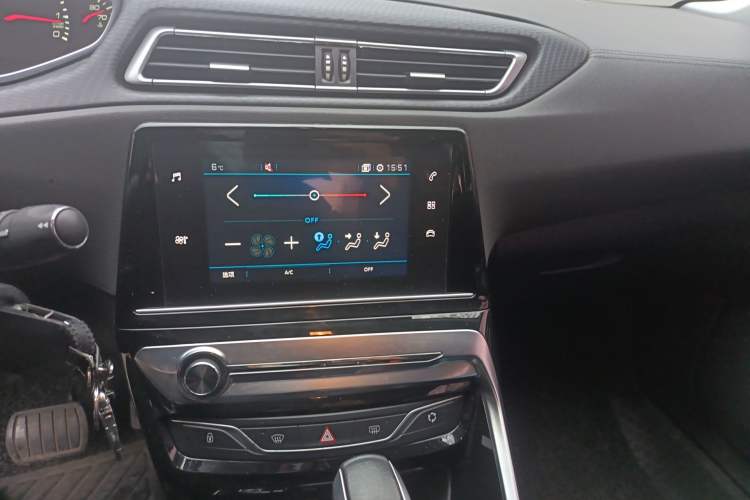 Used Peugeot 308 2016 1.6L Automatic Luxury Edition Audio And AC Panel