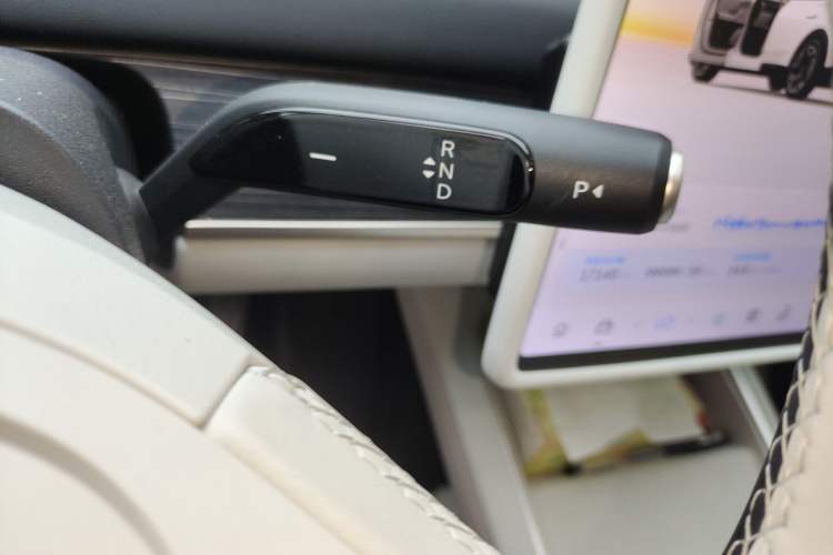 Used ONVO L60 2024 60 kWh Rear-Drive Version