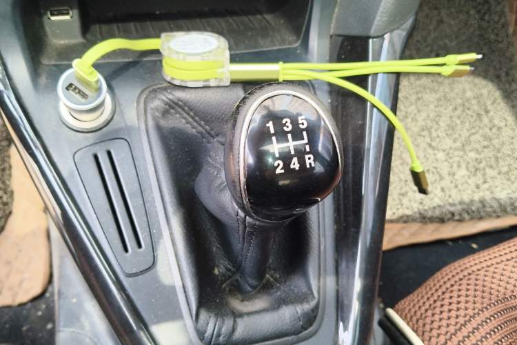 Used Ford Focus 2015 Sedan 1.6L Manual Fashion Edition