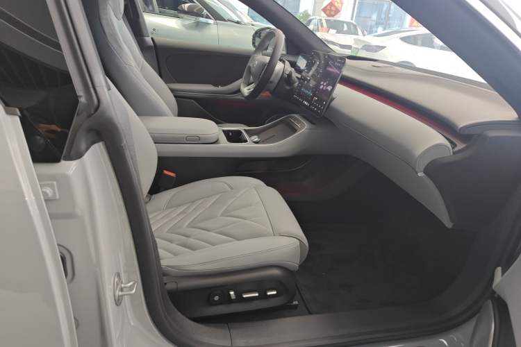 Used Nio ET5T 2025 75 kWh Touring
