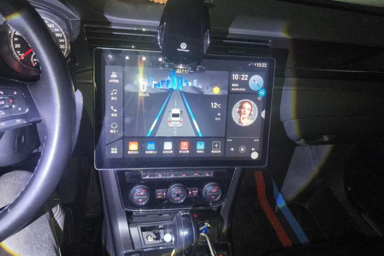 Used Volkswagen Passat 2017 330TSI DSG Prestige Edition Audio And AC Panel