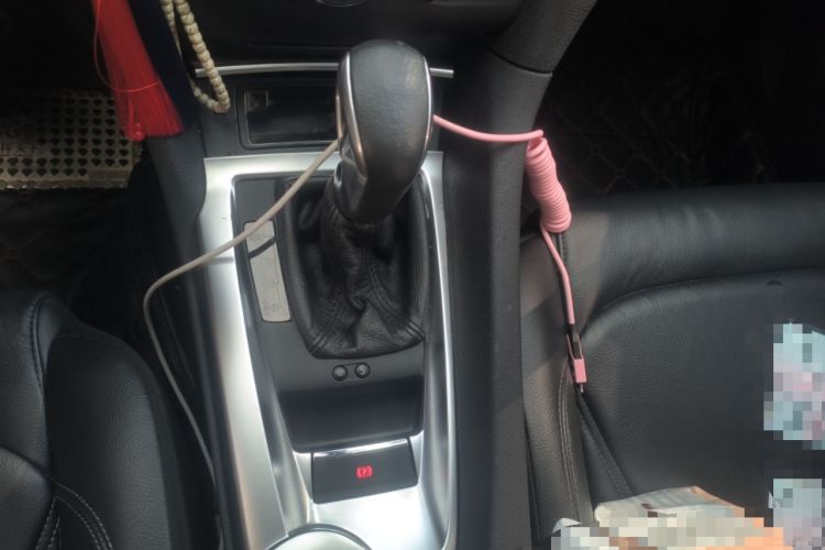 Used DS 6 2014 1.6T Luxury Edition THP160 Gear Lever