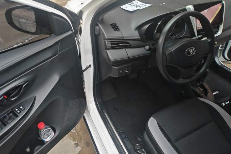 Used Toyota YARiS L Zhi Xuan 2020 X-Trail X 1.5L CVT Leading Edition Driver Seat