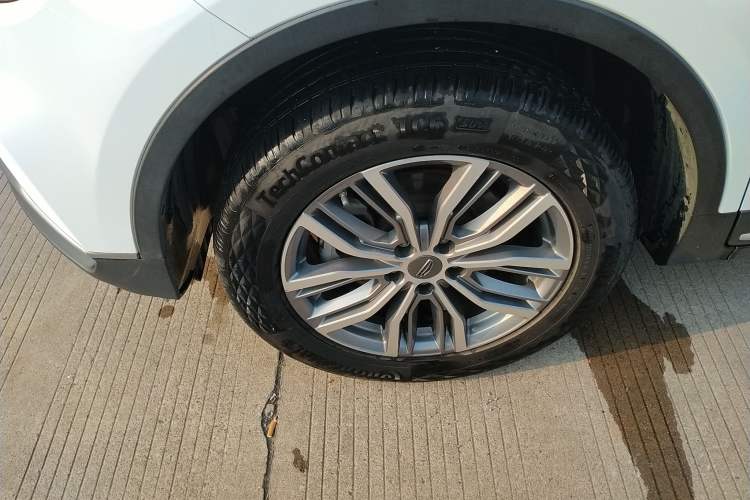 Used Geely Auto Emgrand X7 Sport 2020 1.8TD DCT ZhiZun PRO Left Front Wheel Hub