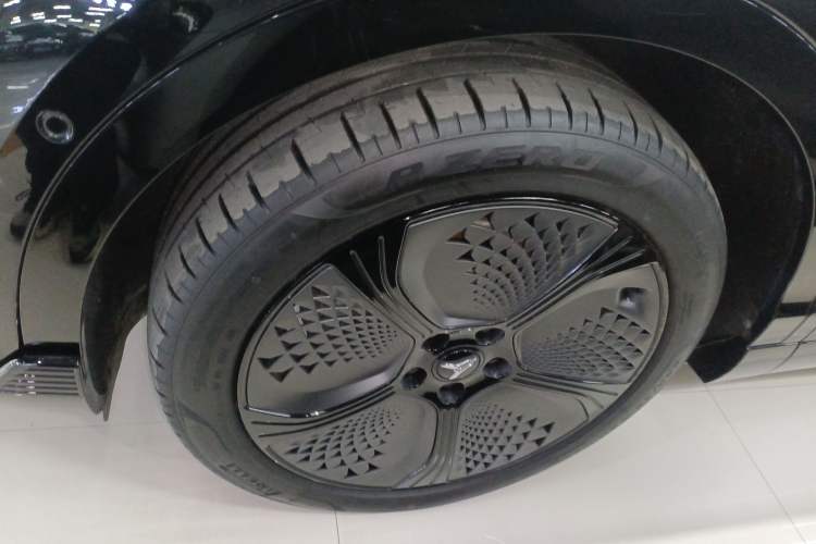 Used VOYAH COURAGE 2024 Four-Wheel Drive Global Edition
