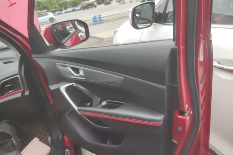 Used Changan CS55 2017 1.5T Automatic Colorful Edition
