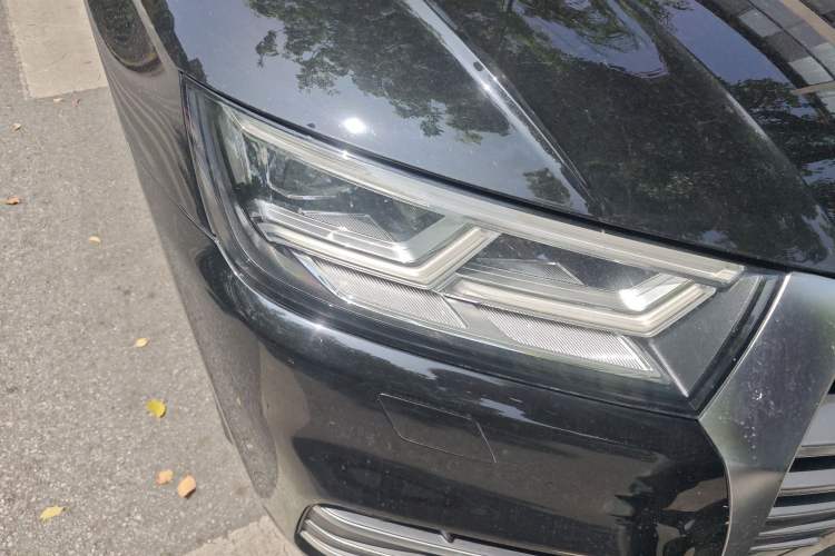 Used Audi Q5L 2020 Updated 40 TFSI Prestige Fashion Edition Right Front Headlight