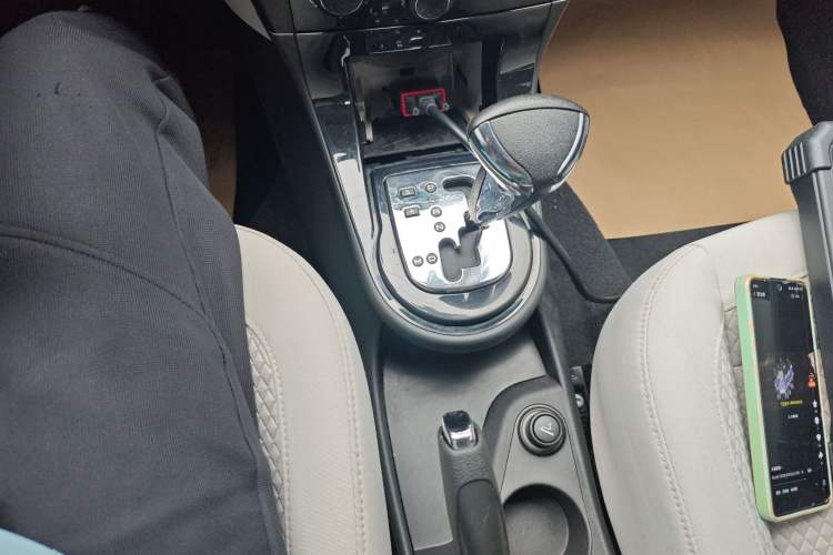 Used Citroen C-Quatre 2013 Sedan 1.6L Automatic Prestige Model Gear Lever