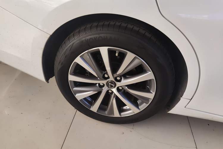 Used Lexus ES 2018 200 Excellence Edition China V Standard
