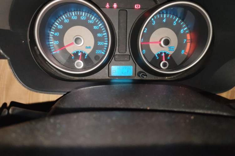 Used Buick Excelle 2015 1.5L Automatic Classic Model
