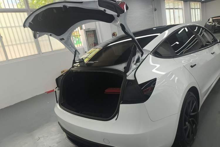 Used Tesla Model 3 2024 High-Performance All-Wheel-Drive Version
