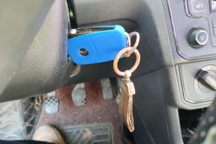 Used Volkswagen Jetta 2017 1.4L Manual Fashion Edition
