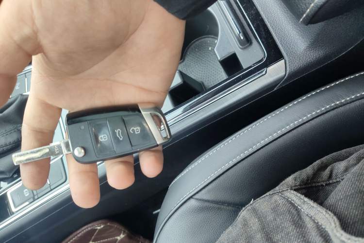 Used Volkswagen Passat 2017 330TSI DSG Luxury Edition
