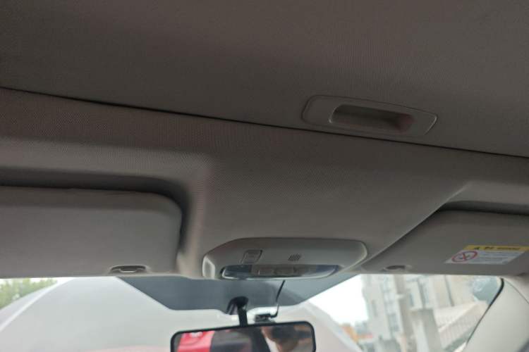 Used Ford Escort 2015 1.5L Automatic Fashion Model Headliner