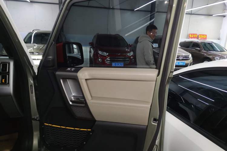 Used iCAR V23 2025 501 Four-Wheel Drive Advanced Version