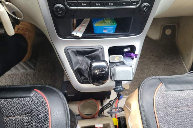 Used Chana Ruixing M90 2017 2.0L Value Edition 6-Seater Hatchback 4G94S