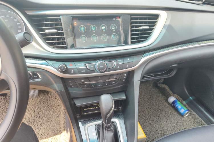 Used Buick GT 2016 15N Automatic Luxury Edition Audio And AC Panel