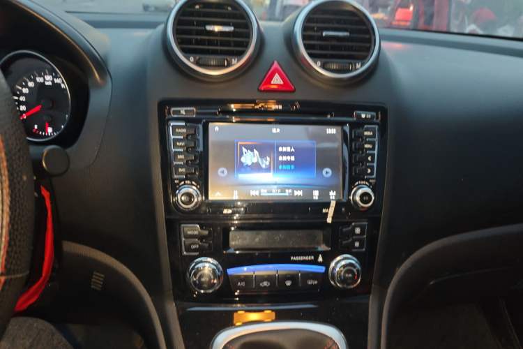 Used Haval H6 2015 Upgraded Model 1.5T Manual Two-Wheel Drive Elite Version