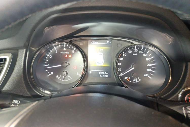 Used Nissan Qashqai 2017 2.0L CVT Luxury Edition China V Standard Instrument Cluster