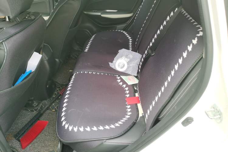 Used CHANGAN CS35 2017 1.6L Manual Luxury Model
