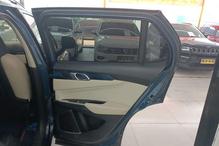 Used Lynk & Co 01 2019 2.0T Two-Wheel Drive Zhaopu Version China VI Standard