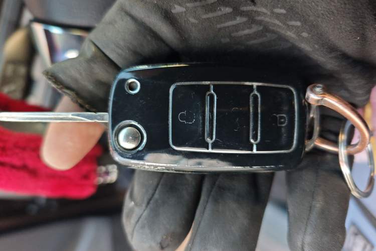 Used Volkswagen Gran Lavida 2013 1.6L Automatic Fashion Model
