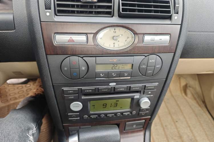Used Ford Mondeo 2006 2.0L Elite Edition
