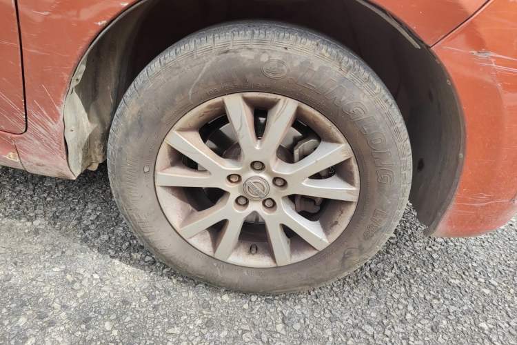 Used Jinbei 750 2015 1.5L Comfort Model Right Front Wheel Hub