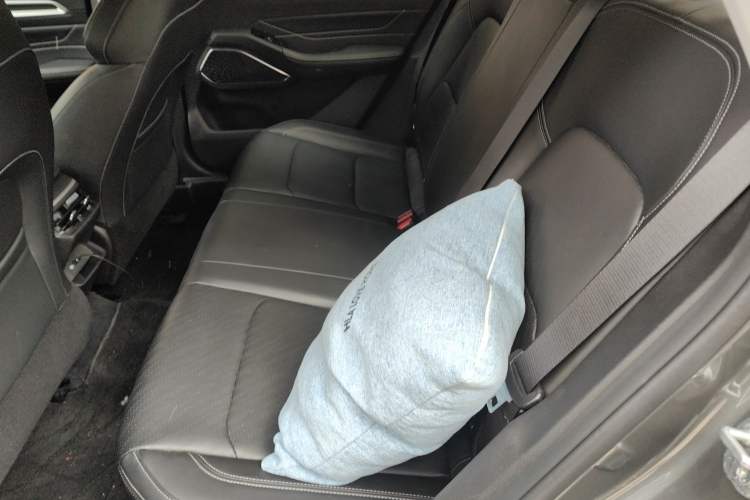 Used Geely Auto Emgrand 2023 4th Generation Champion Edition 1.5L CVT Prestige Model
