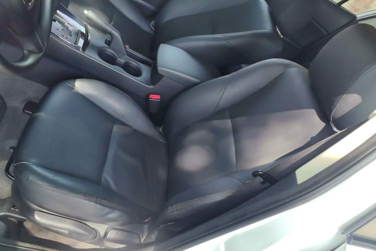 Used Mazda Mazda 3 2015 Sedan 1.6L Automatic Comfort Model