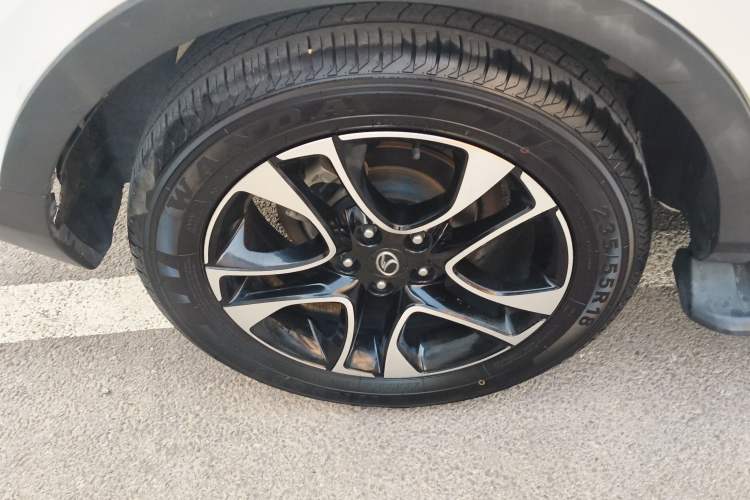 Used Soueast DX7 2016 1.5T Automatic Glory Edition
