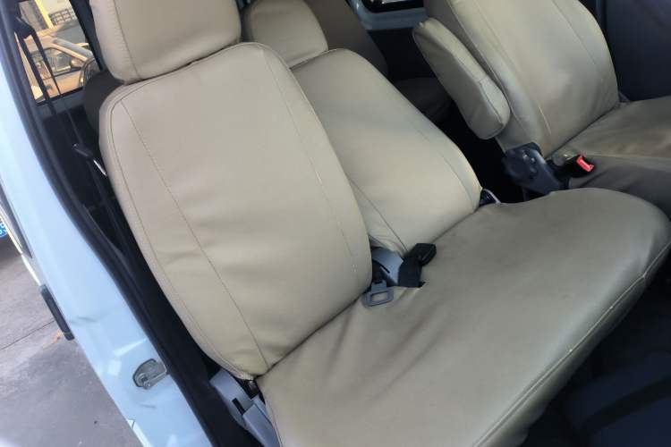 Used JMC Transit 2021 2.8T Space King Standard Version Short Wheelbase Mid-Height Roof 6-Seater Diesel Euro VI JX493
