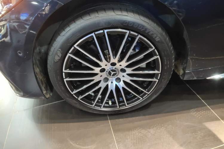 Used Mercedes-Benz C-Class 2023 C 260 L Sport Edition Left Front Wheel Hub