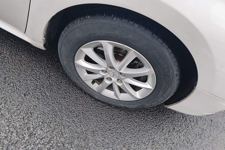 Used Peugeot 508 2012 2.0L Automatic Sunroof Classic Edition Right Front Wheel Hub