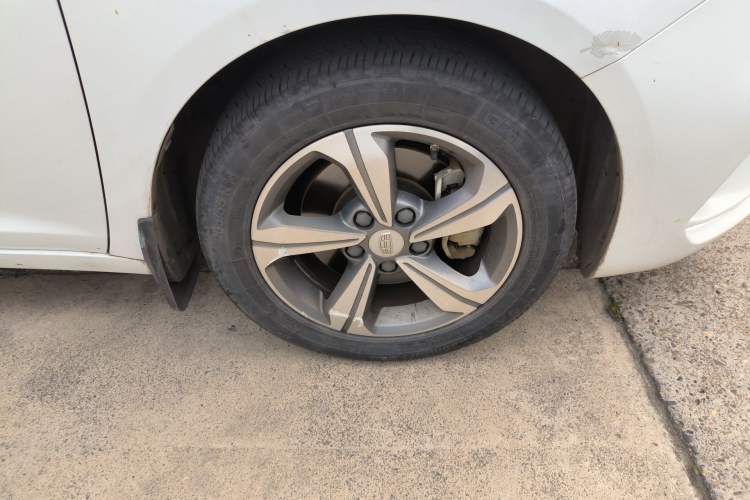 Used Geely Auto Emgrand GL 2018 1.8L DCT Elite Smart Connectivity Version Exterior 1