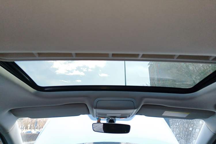 Used Volkswagen Sagitar 2018 1.6L Automatic Comfort Model Headliner