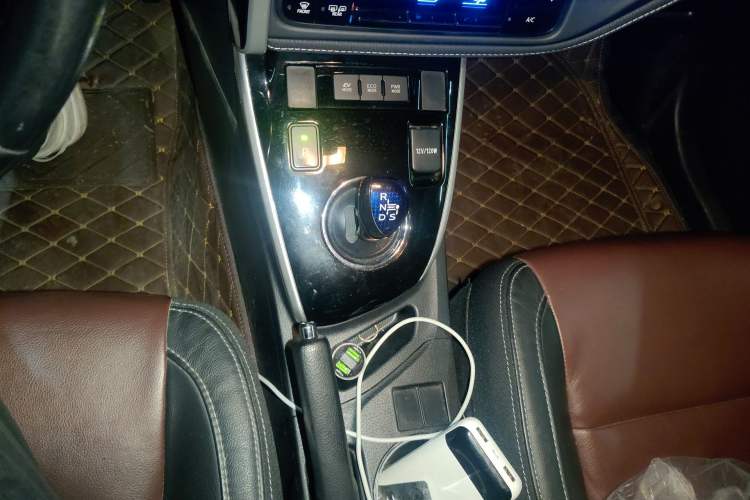 Used Toyota Corolla 2018 Dual-Engine 1.8L E-CVT Smart Edition