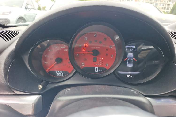 Used Porsche 718 2016 Cayman 2.0T
